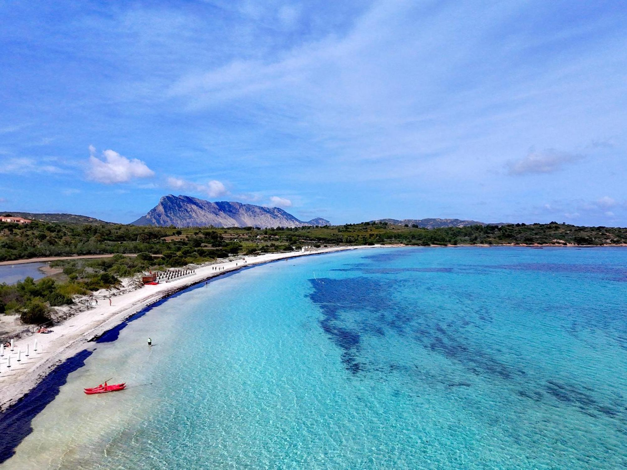 Villa Paola San Teodoro Con Piscina Privata Lu Lioni Eksteriør bilde